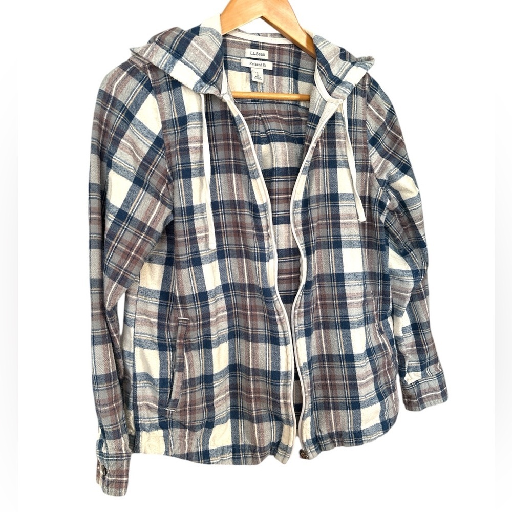 L.L. BEAN Women's Scotch Plaid Flannel Shirt,  Zip Hoodie, Small Relaxed Fit - Picture 4 of 11
